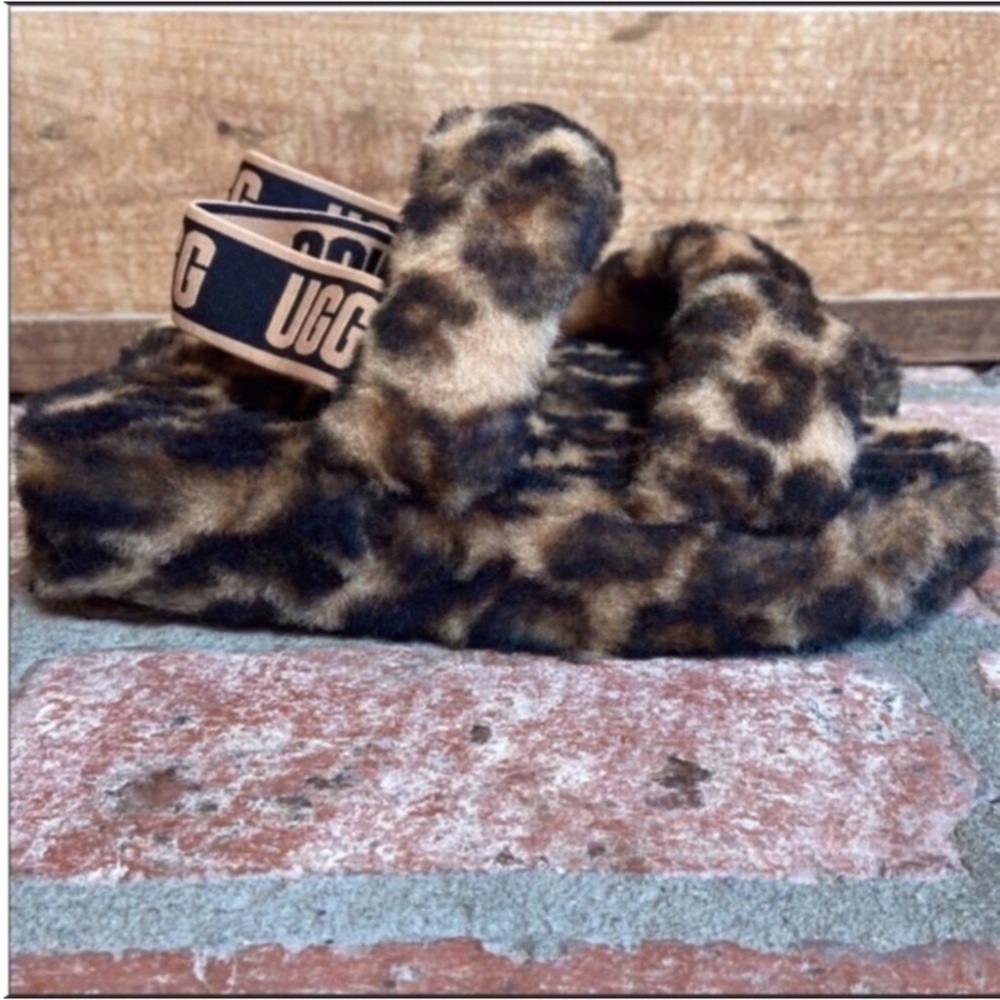 UGG Slippers. Woman’s 7